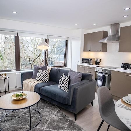 Pembroke House Apartments Exeter For Families Business Relocation Free Parking Luaran gambar
