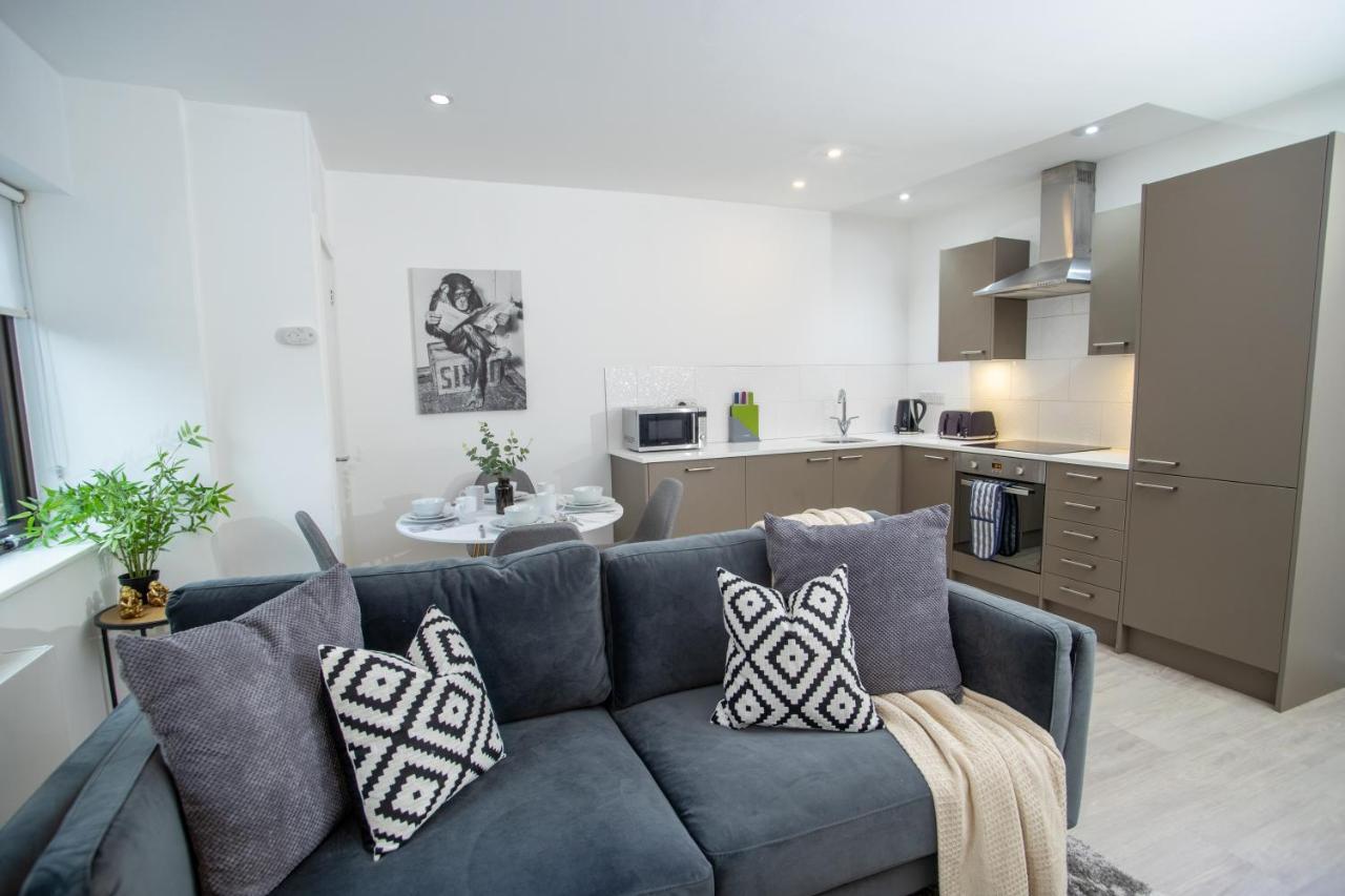 Pembroke House Apartments Exeter For Families Business Relocation Free Parking Luaran gambar