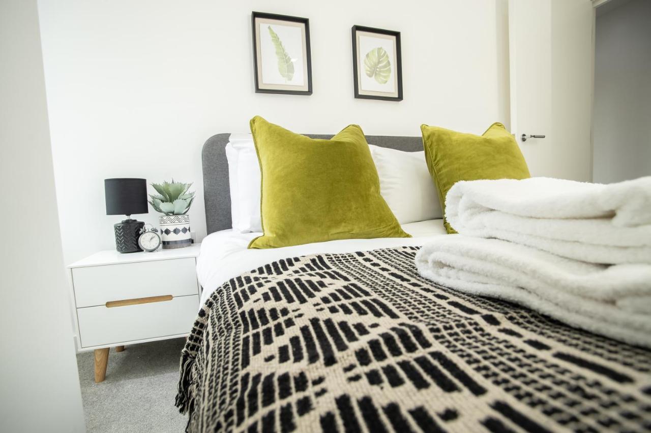 Pembroke House Apartments Exeter For Families Business Relocation Free Parking Luaran gambar