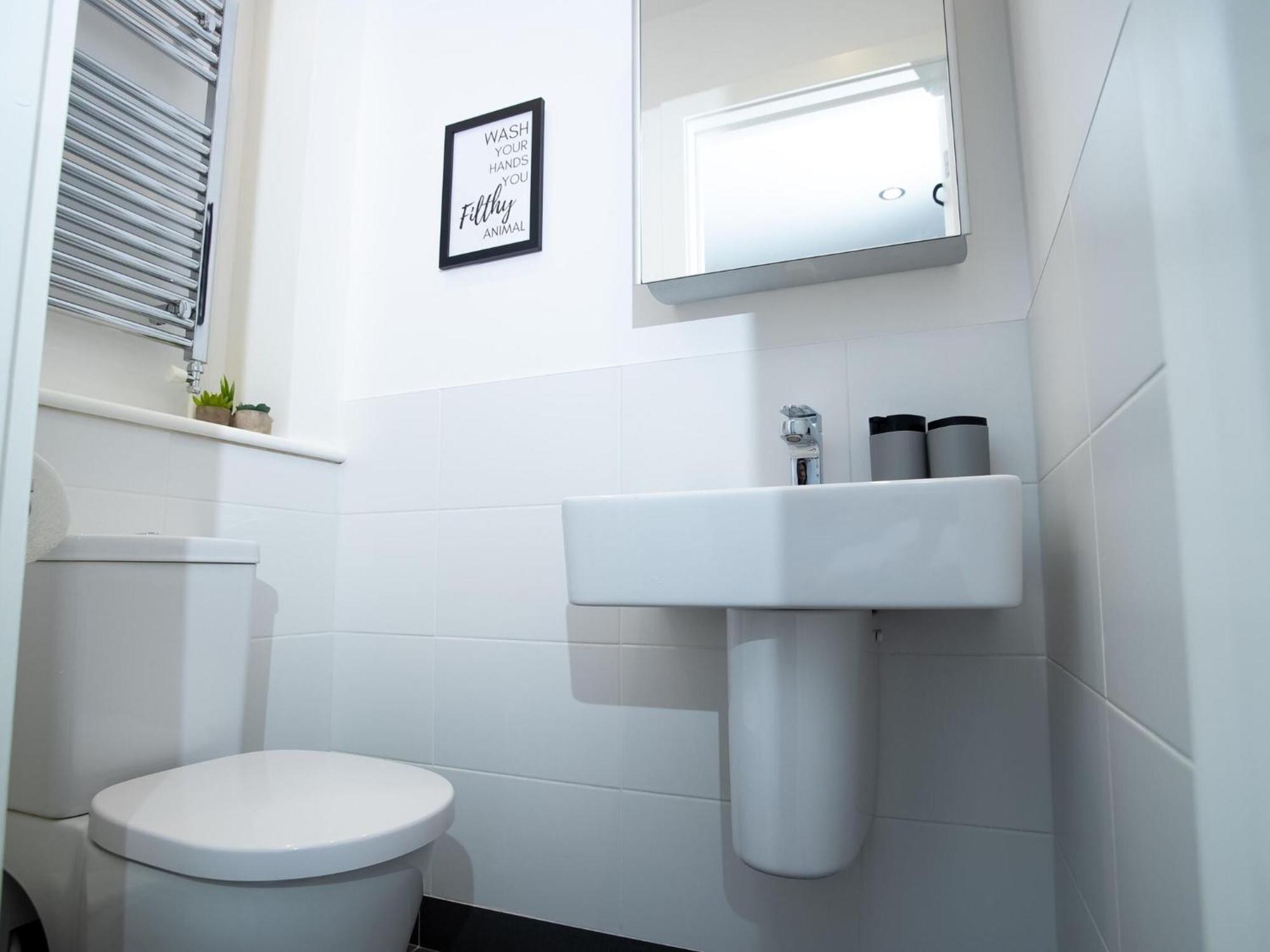 Pembroke House Apartments Exeter For Families Business Relocation Free Parking Luaran gambar