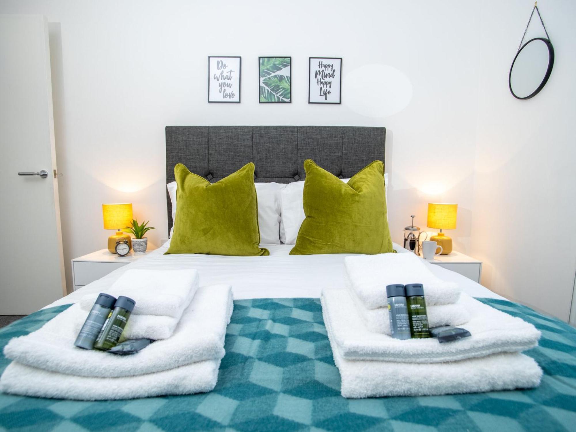 Pembroke House Apartments Exeter For Families Business Relocation Free Parking Luaran gambar