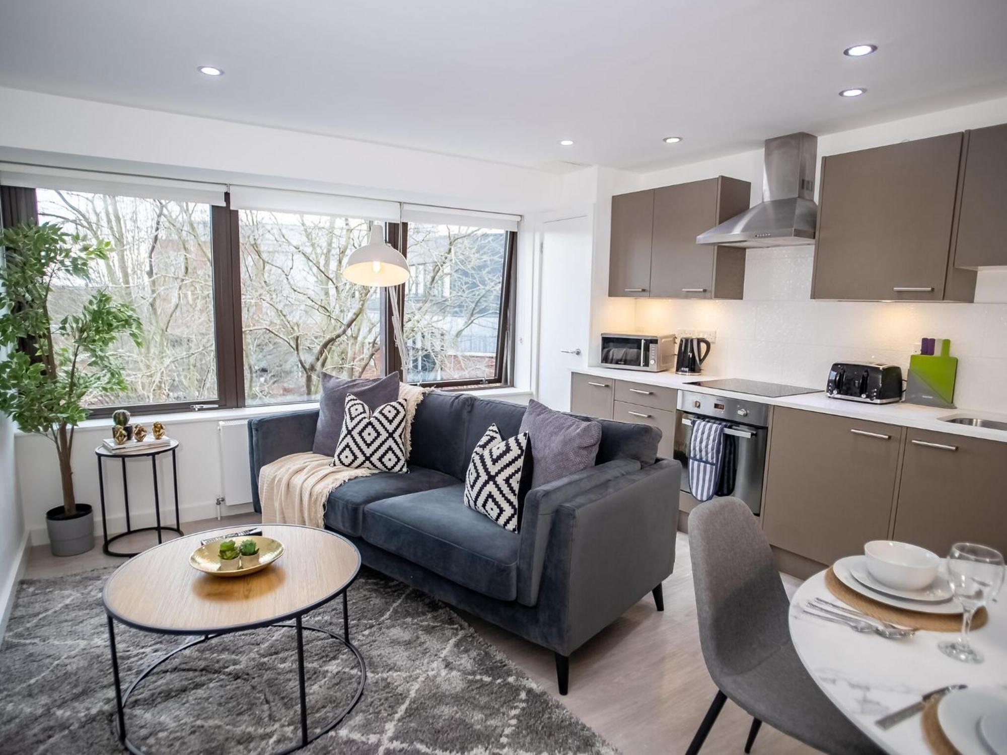 Pembroke House Apartments Exeter For Families Business Relocation Free Parking Luaran gambar